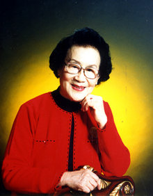 The Centenarian & Renowned TCM Dermatologist, Chen Tong Yun
